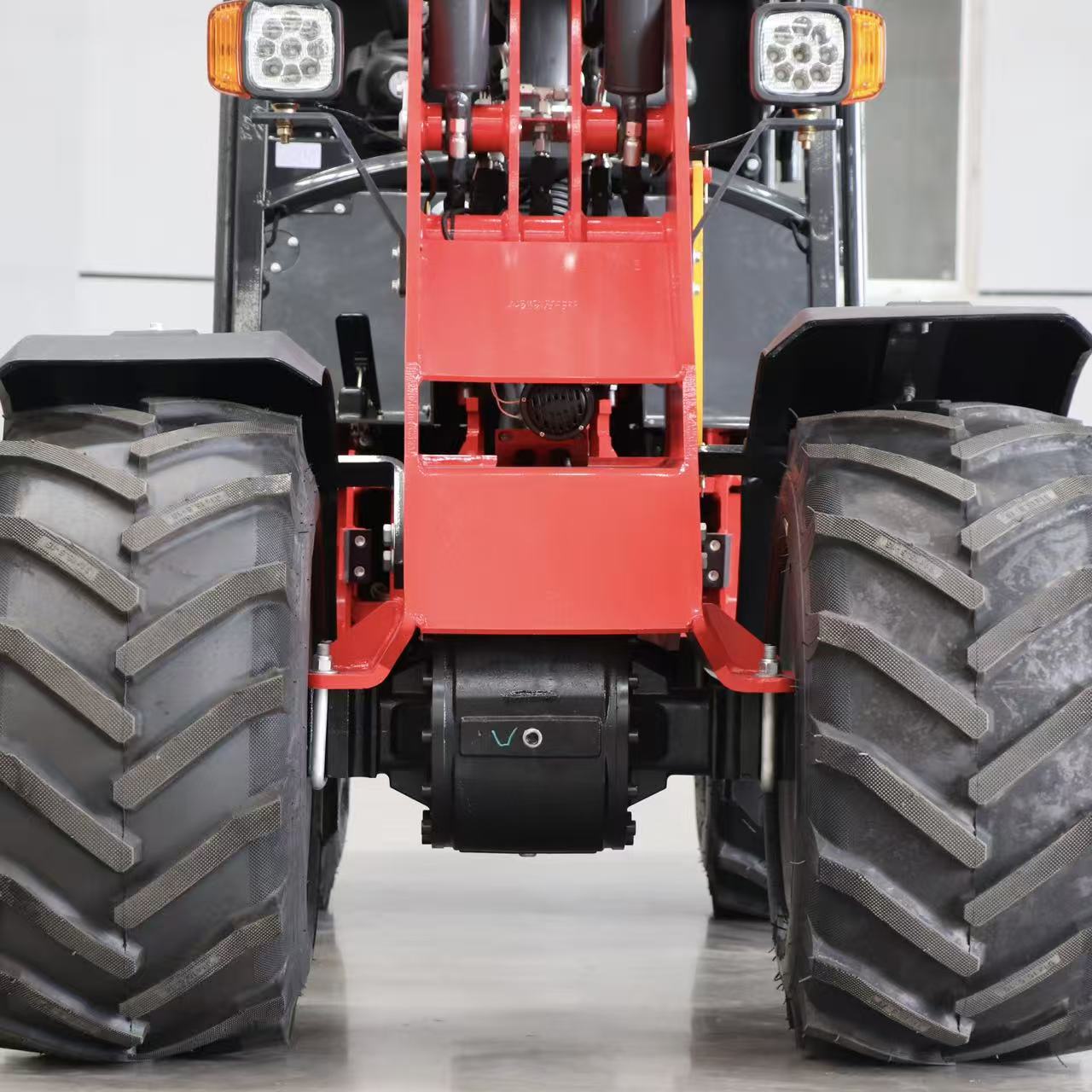 Kompaktowa ładowarka do winnic europejskich