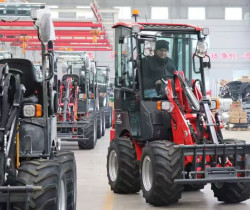 Great Compact Loader