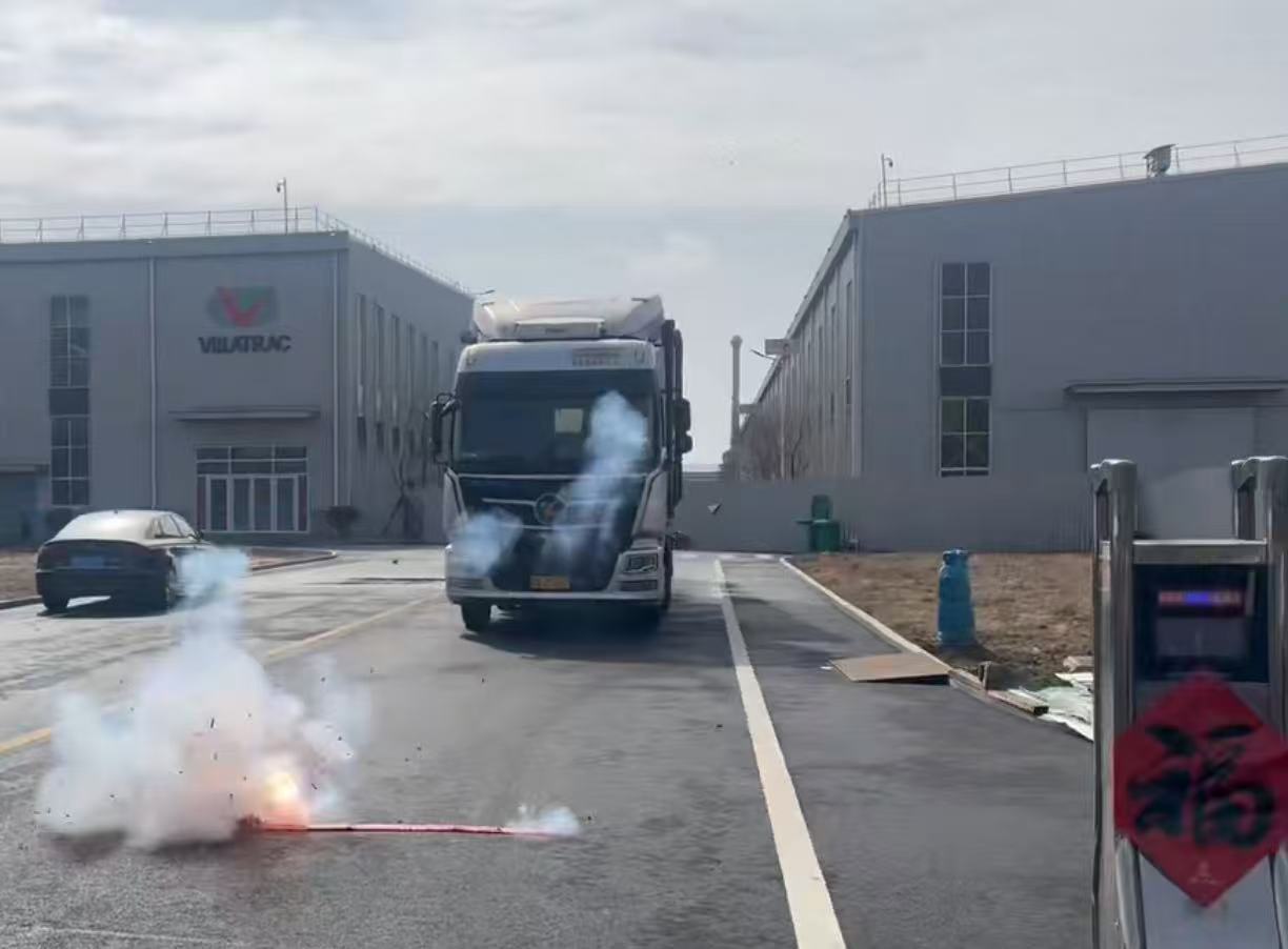 Kompaktowa ładowarka kołowa