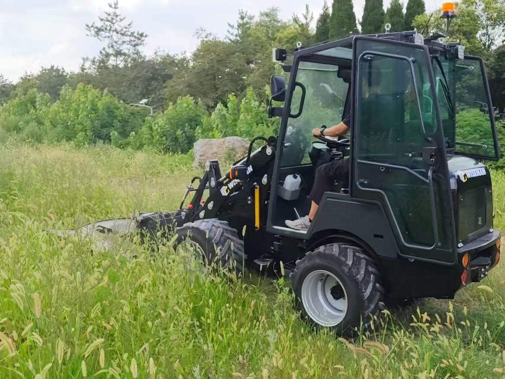 Mini pala articolata in vendita Mini pala articolata in vendita