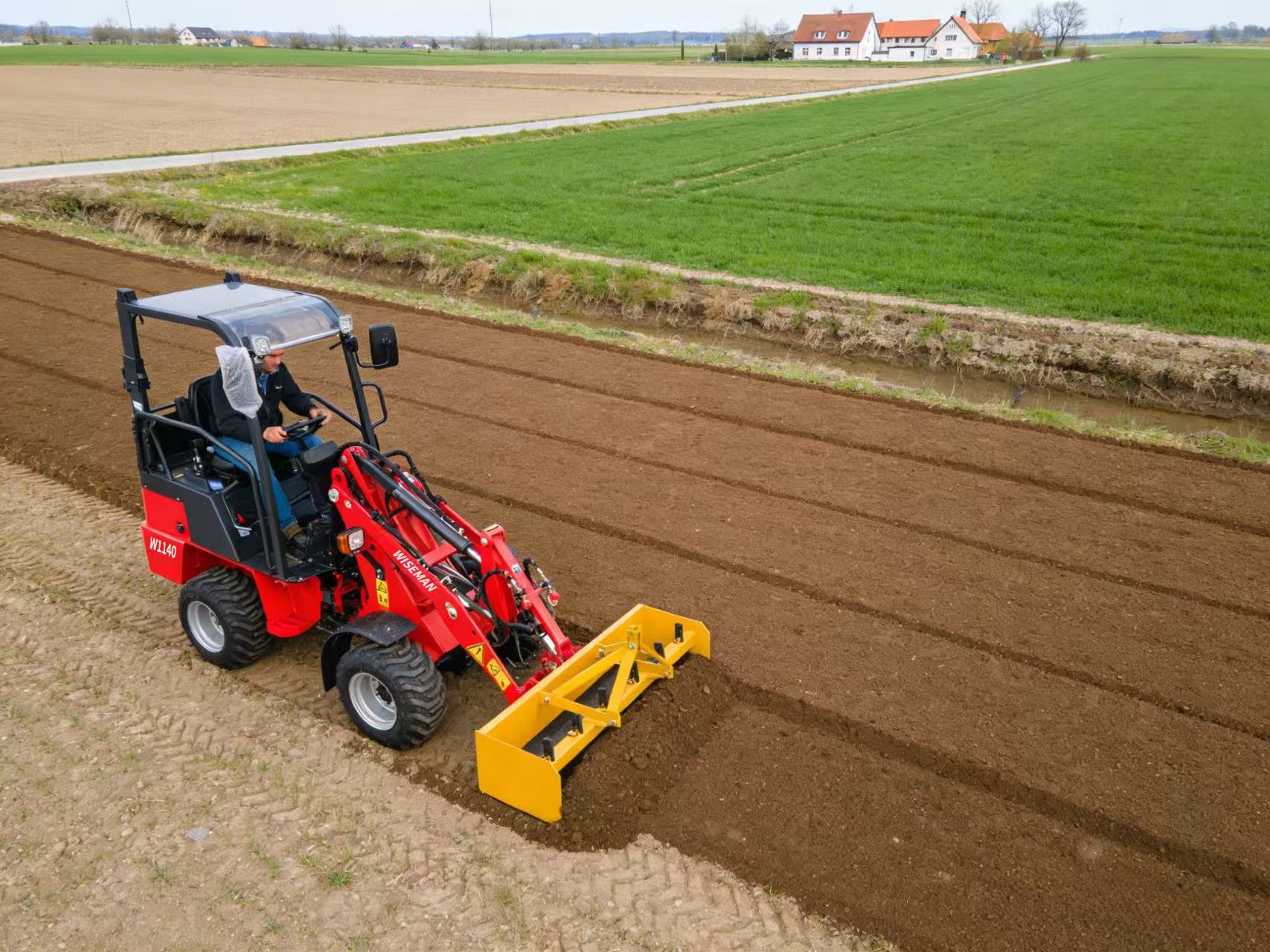 Best Compact Loader for European Farms