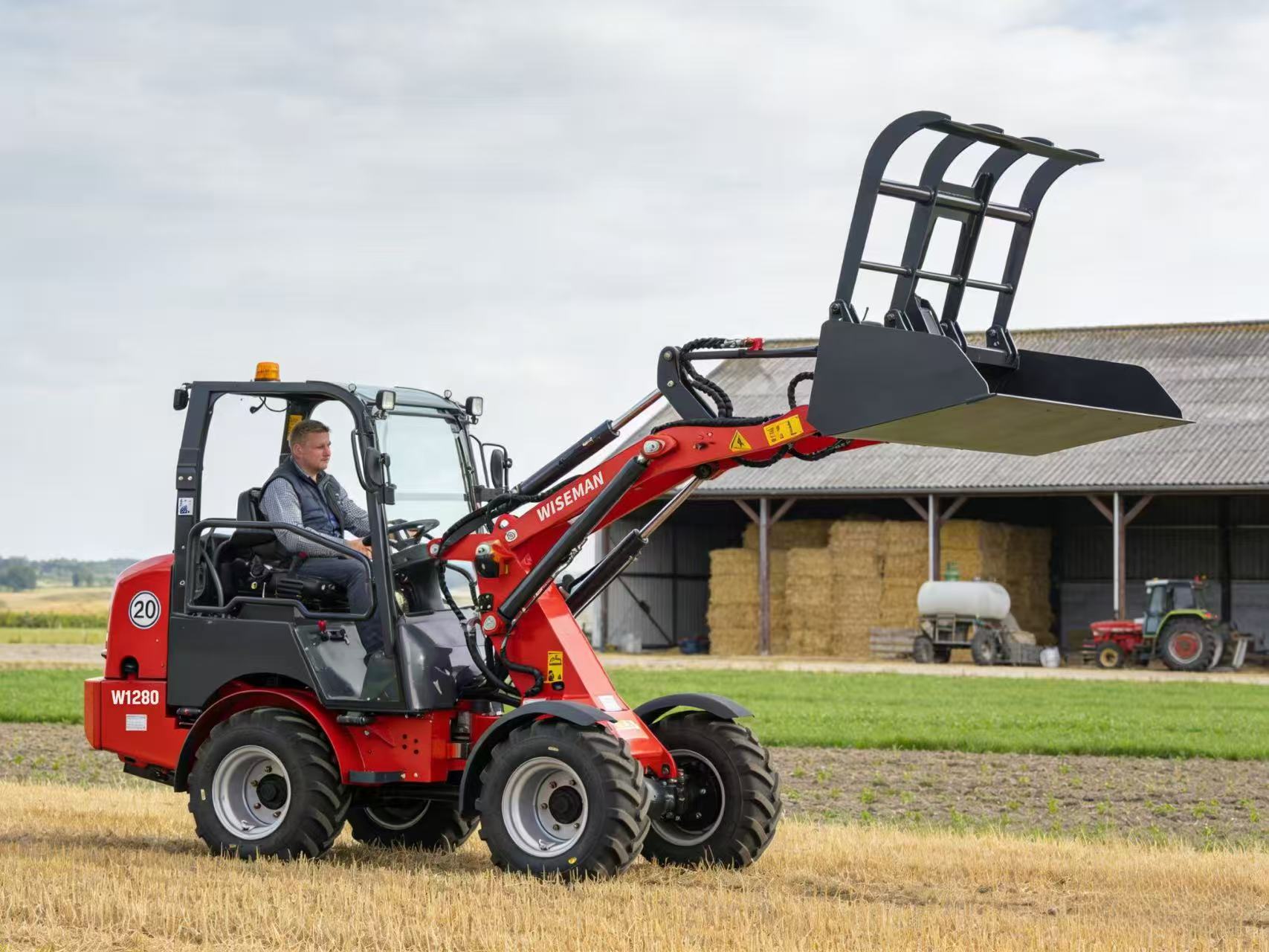 Caricatore compatto agricolo