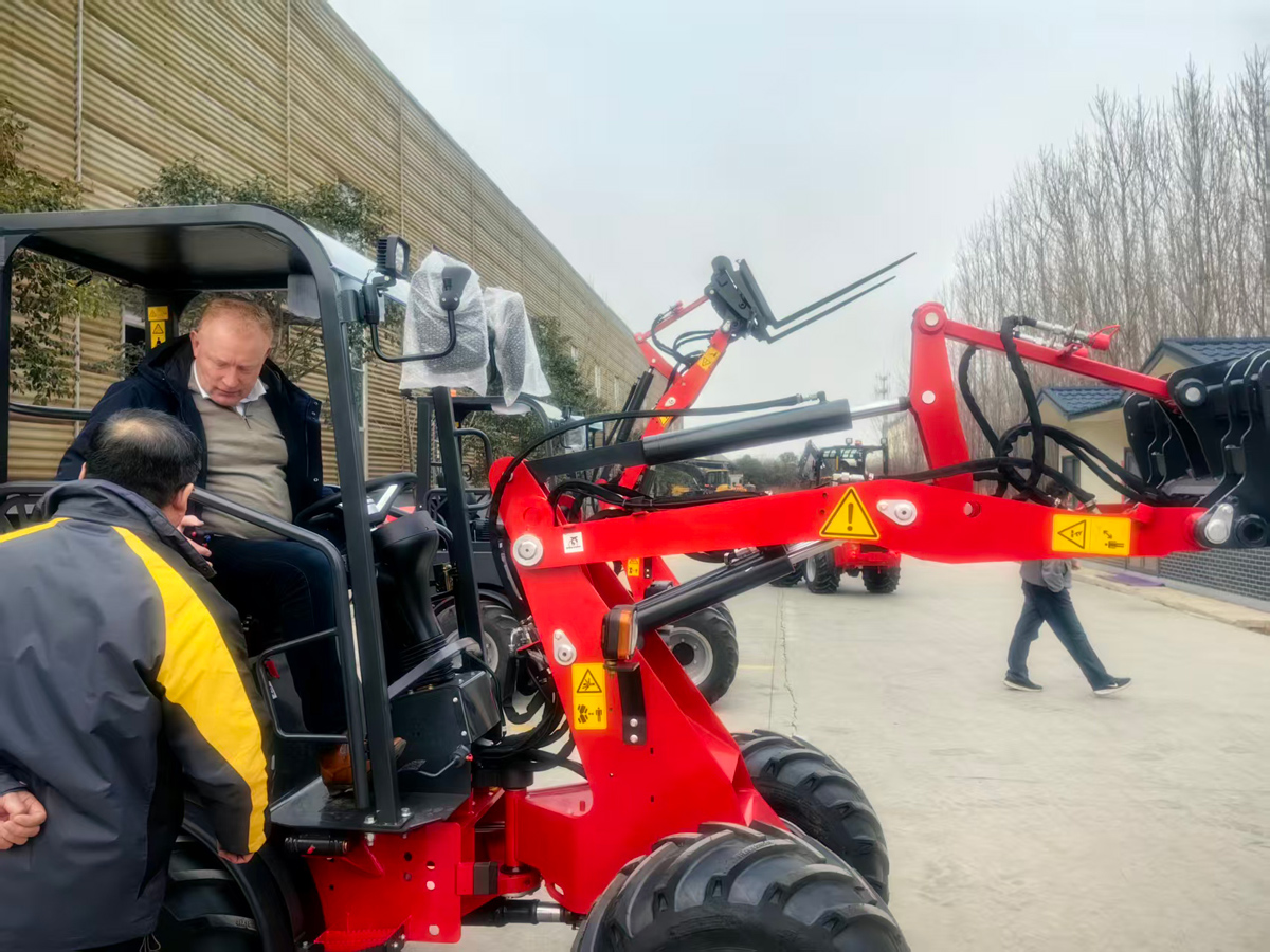 Shandong Bogo wita niemieckich klientów: ładowarka W1140 kradnie show Shandong Bogo wita niemieckich klientów: ładowarka W1140 kradnie show